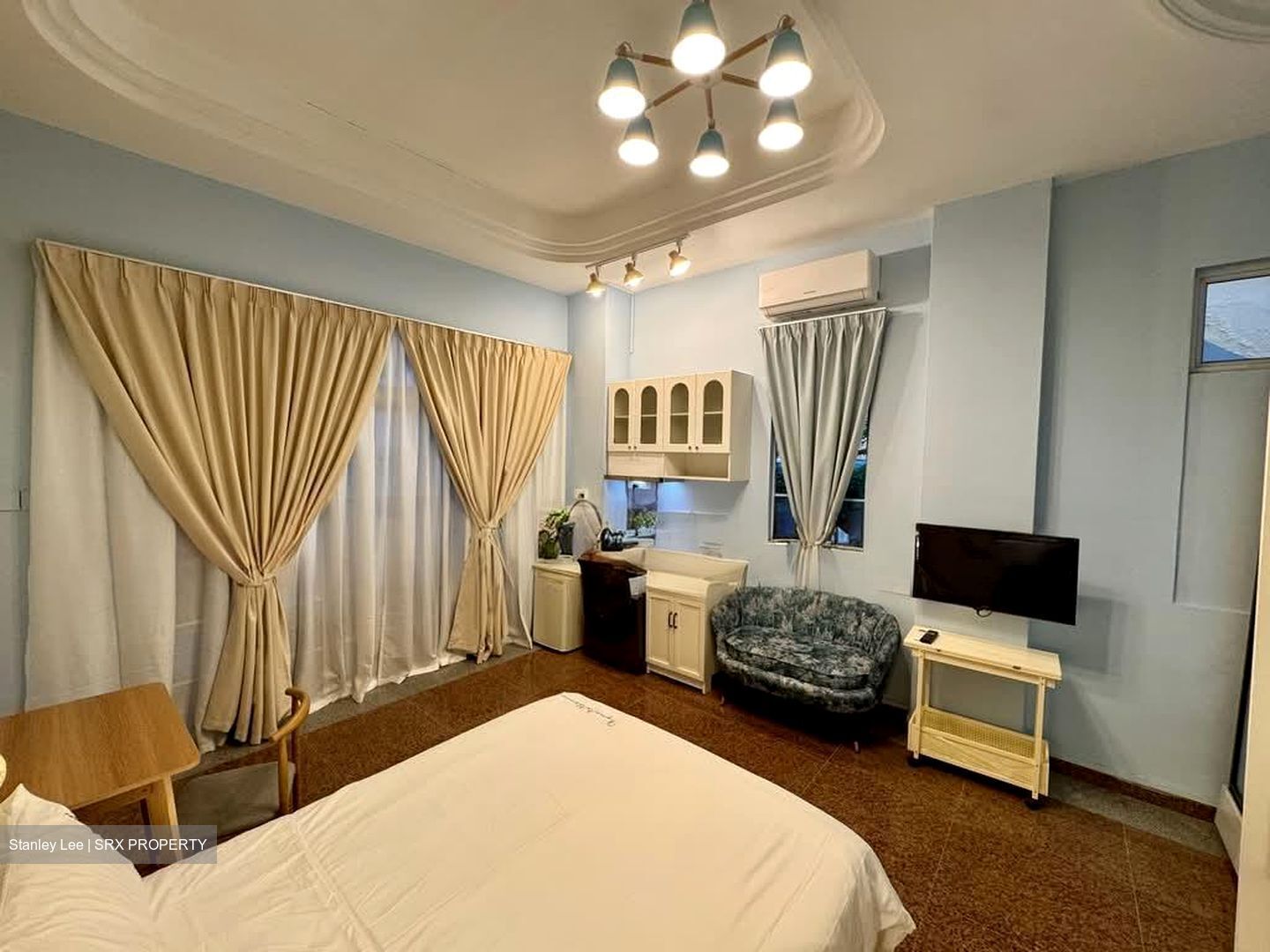 Mugliston Road (D15), Terrace #568098291